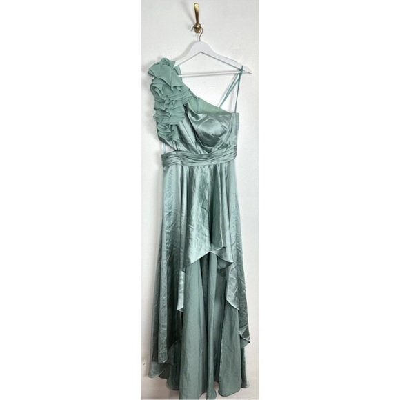 MAC DUGGAL Ruffled One Shoulder Cut Out Hi-Lo Gown in Sage Size US 8 - Picture 3 of 4